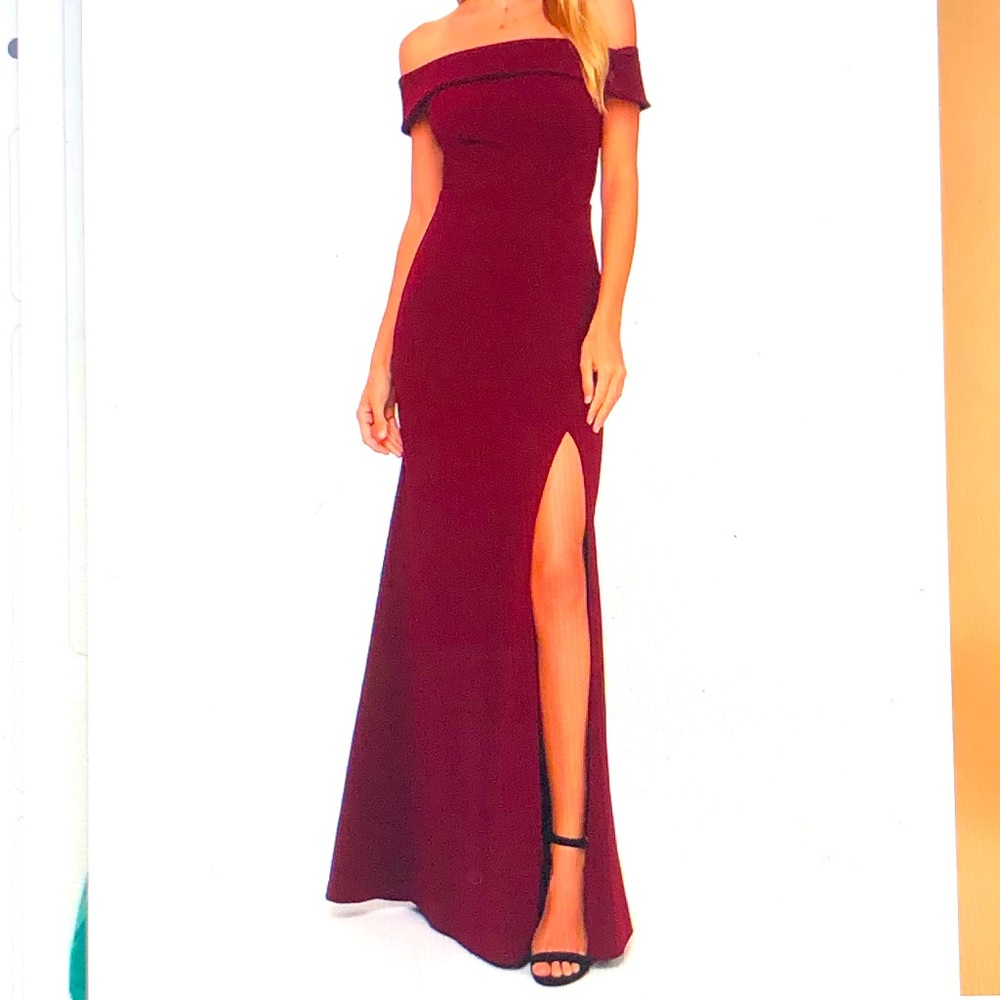 Lulus Aveline Burgandy off-the-shoulder maxi dress